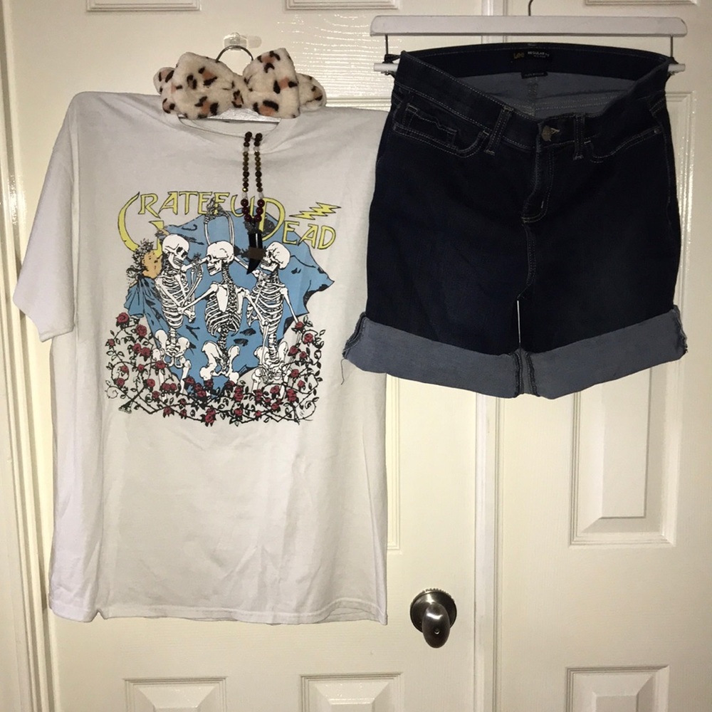 GrAtEfUL DeAD T-Shirt